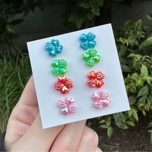4 Flower Iridescent Plastic Stud Earrings (shamrock?)